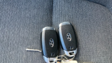 Hyundai KONA 100kW Premium 39kWh 5dr Auto Electric Hatchback